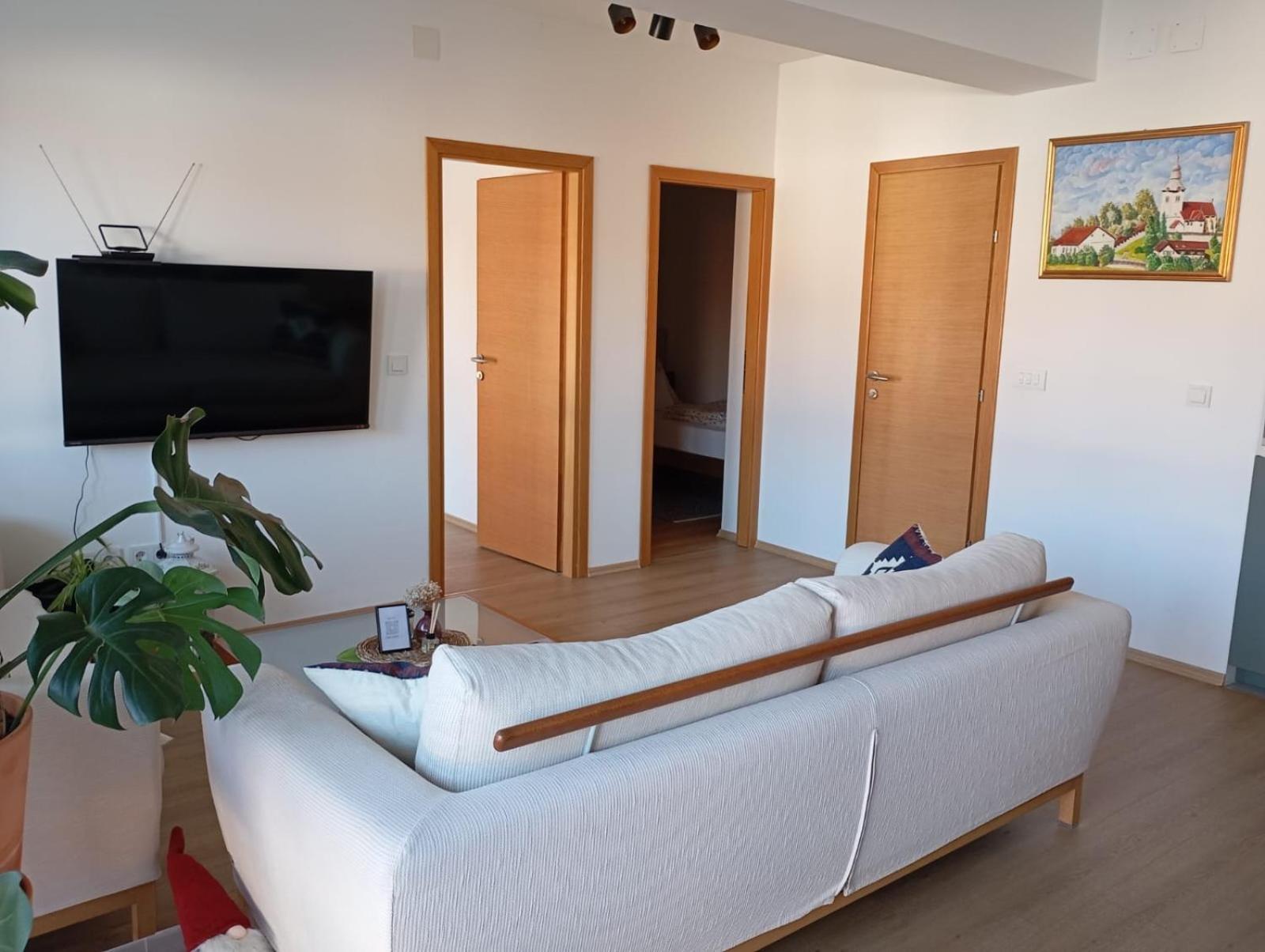 Apartman Zagreb , With Balcony And Free Parking Экстерьер фото