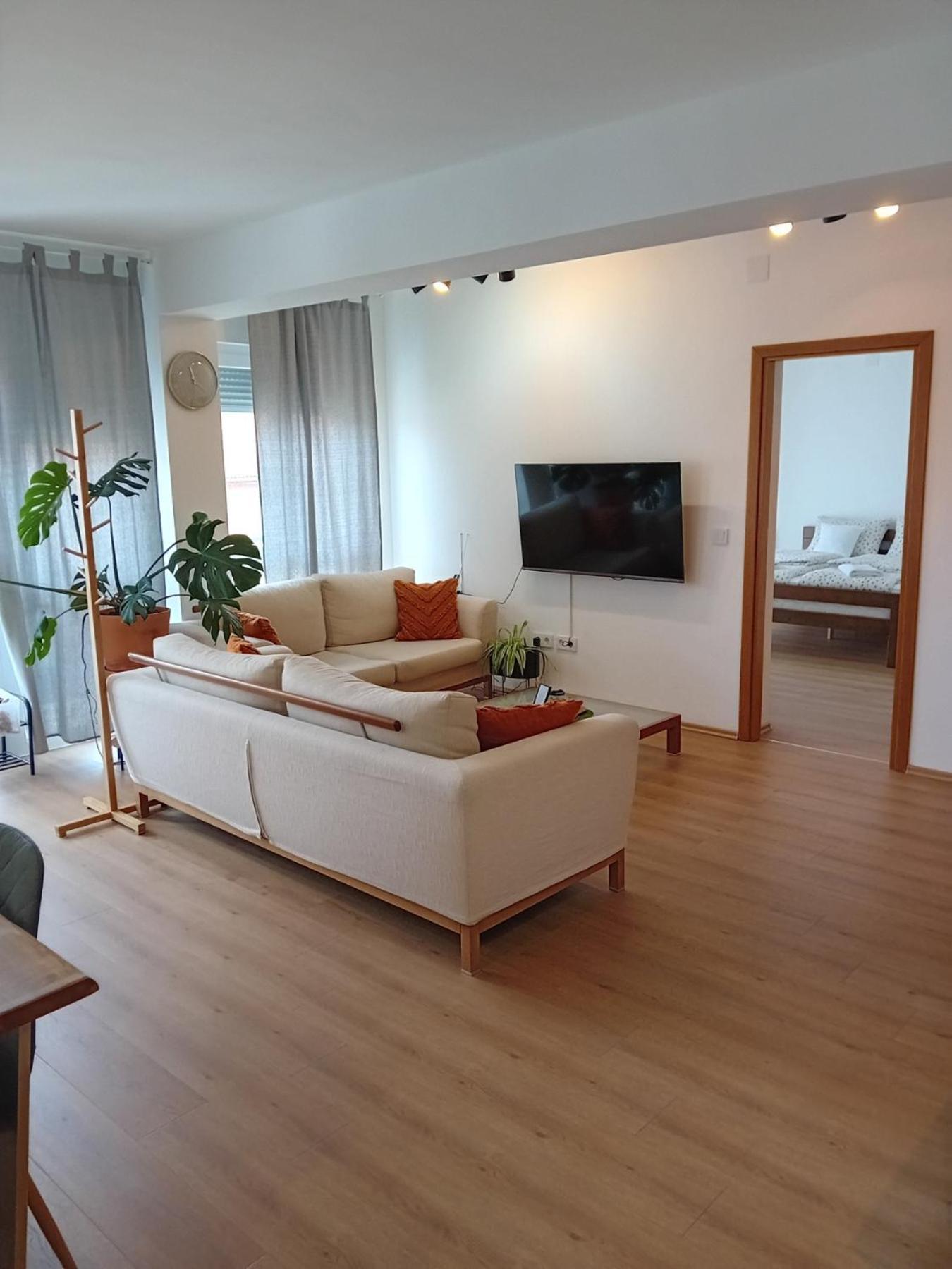 Apartman Zagreb , With Balcony And Free Parking Экстерьер фото